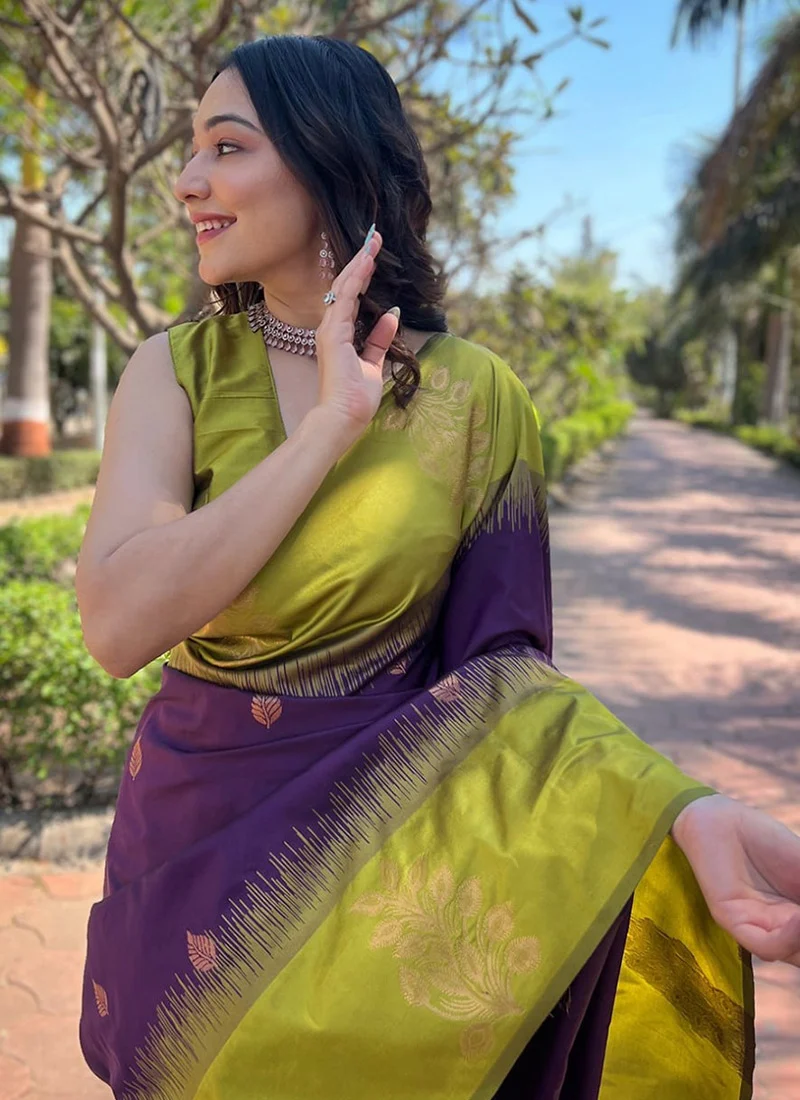 Banarasi Silk Zari Woven Jacquard Saree For Festive Glamour Festive Wear - Image 3