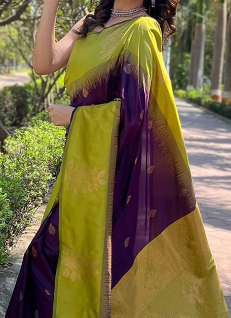 Banarasi Silk Zari Woven Jacquard Saree For Festive Glamour Festive Wear - Image 4